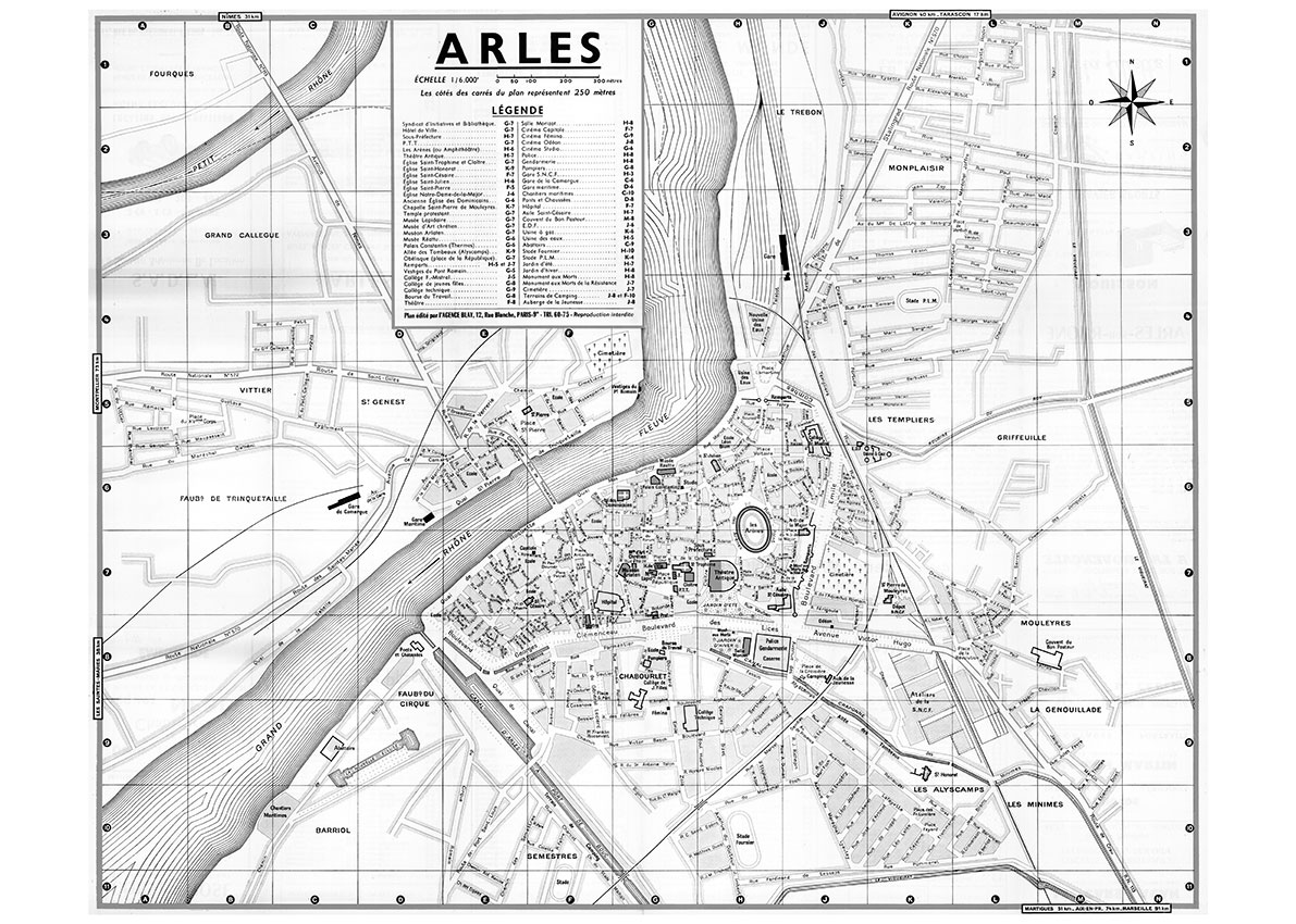 ARLES_VL_NB plan de ville vintage noir et blanc d'Arles Blay Foldex